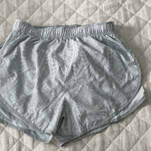 Nike Tempo Shorts White (Small)